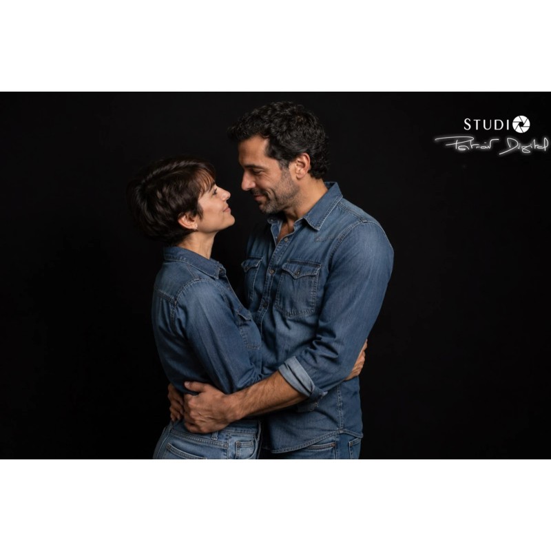 Portrait à deux présenté pour la séance Studio Couple au Studio Lebozam