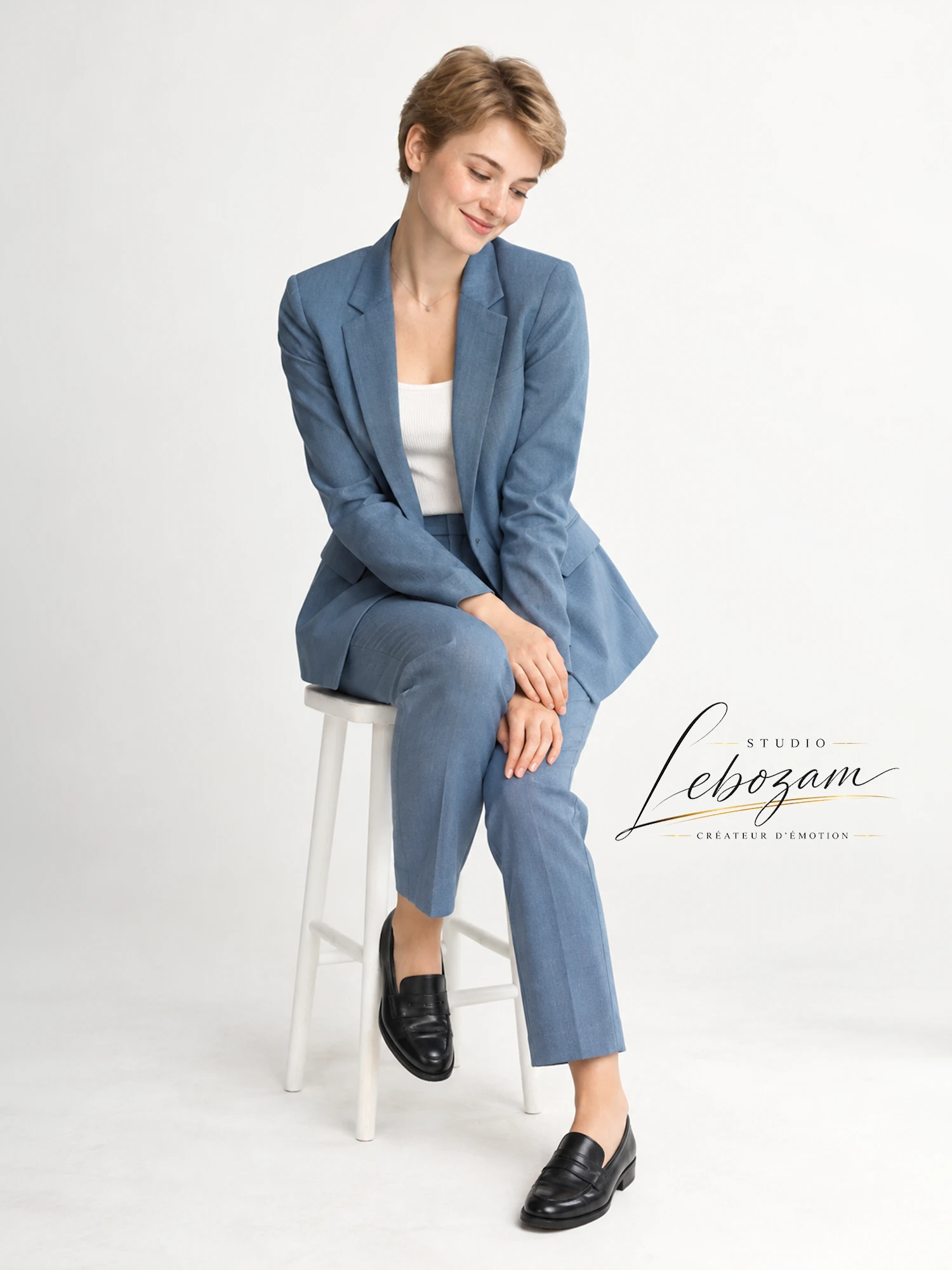 Portrait professionnel CV et LinkedIn présenté au Studio Lebozam